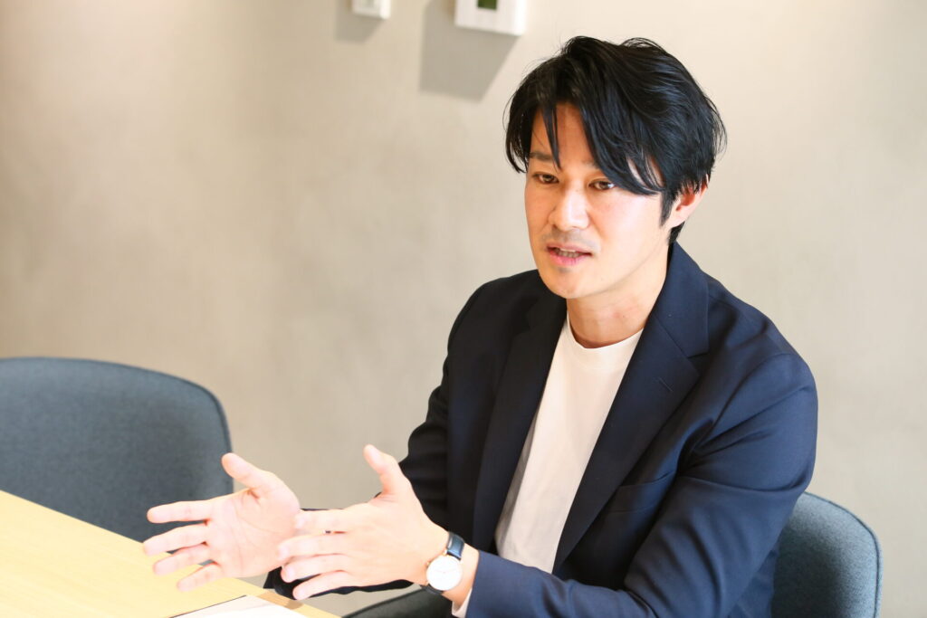 グローブ税理士事務所 代表税理士 茅根 幸祐 健太