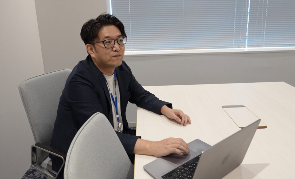 株式会社LayerX バクラク事業部パートナーアライアンス部　浦 亮介