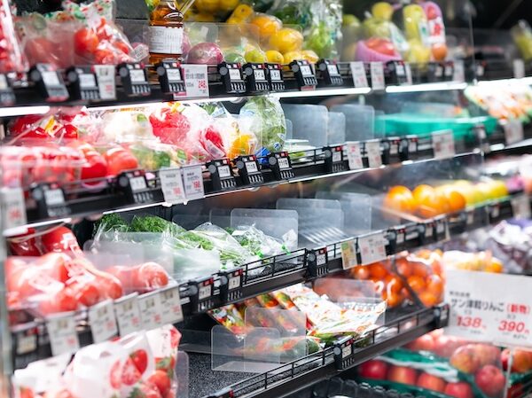 食料品の消費税ゼロで家計はどうなる？メリット・デメリットを解説