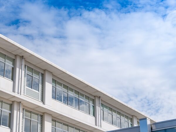 【2026年最新】高校無償化「改正」でどう変わる？私立の支給額アップと新制度の重要ポイント