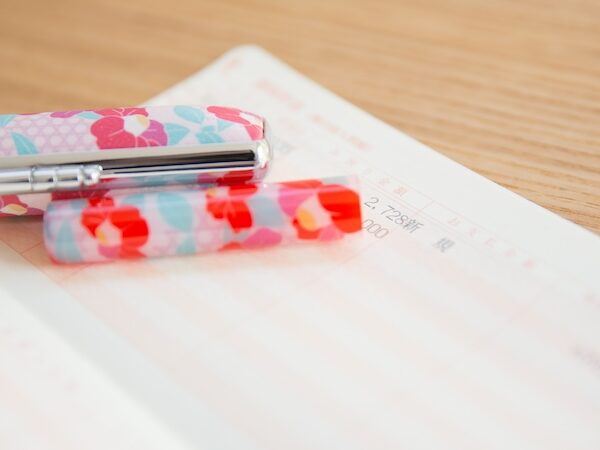 こども名義の銀行口座を作るメリットとは？開設に必要なものと注意点を解説